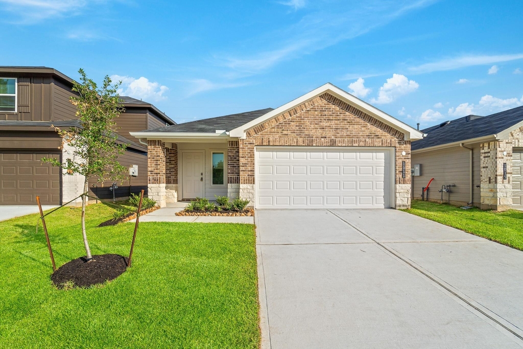 1011 Vilana Ridge Lane - Photo 0