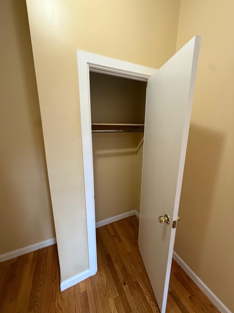 West 172nd Street - Photo 7