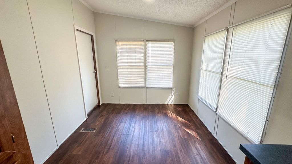 16487 Brittany Way - Photo 10