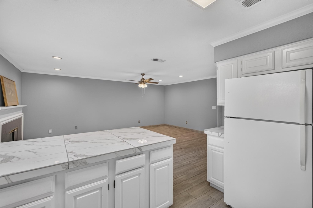 8318 Hot Springs Drive - Photo 14