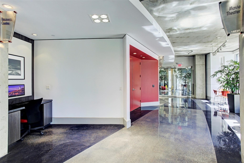 1901 Post Oak Boulevard - Photo 8