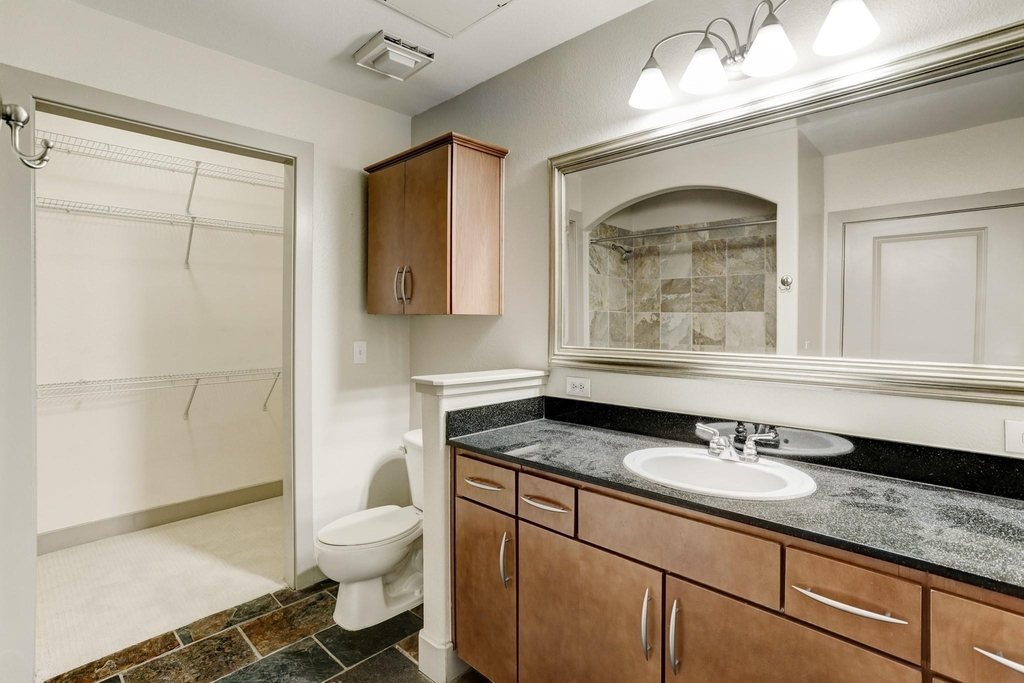 1901 Post Oak Boulevard - Photo 26