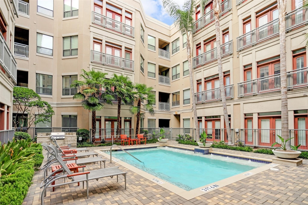 1901 Post Oak Boulevard - Photo 17