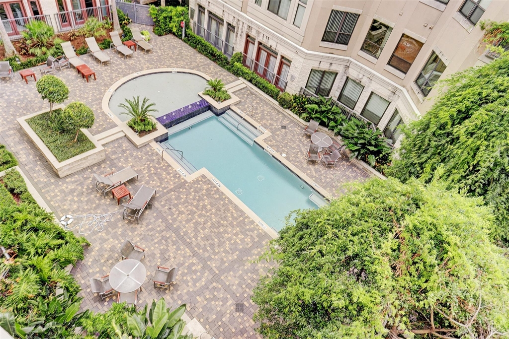 1901 Post Oak Boulevard - Photo 21