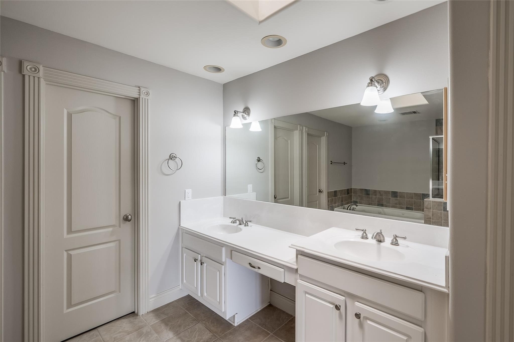 315 Sandman Street - Photo 11