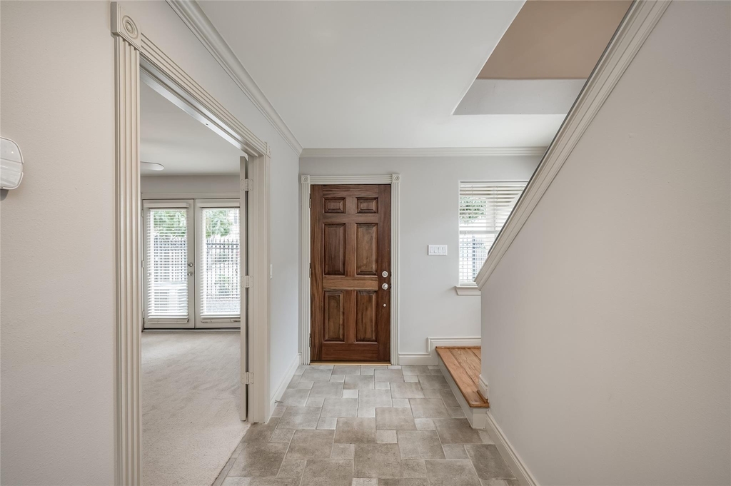 315 Sandman Street - Photo 44