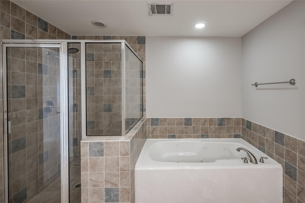 315 Sandman Street - Photo 12