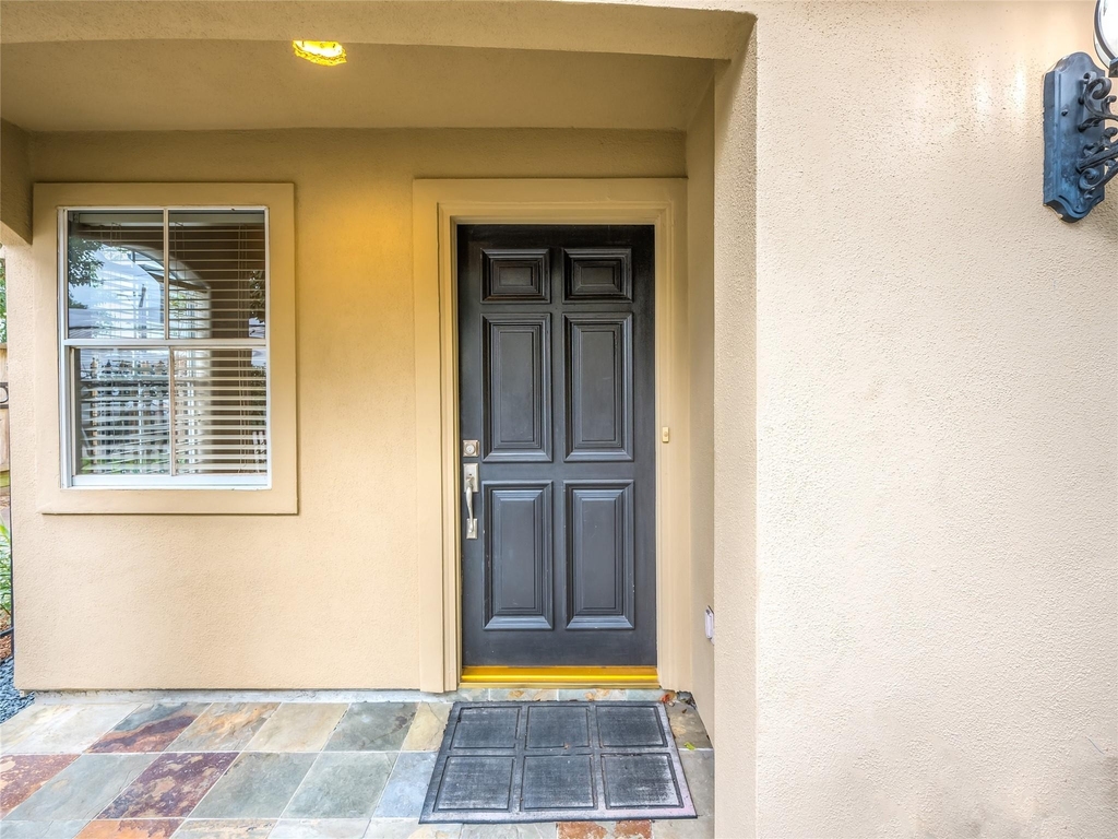 315 Sandman Street - Photo 6