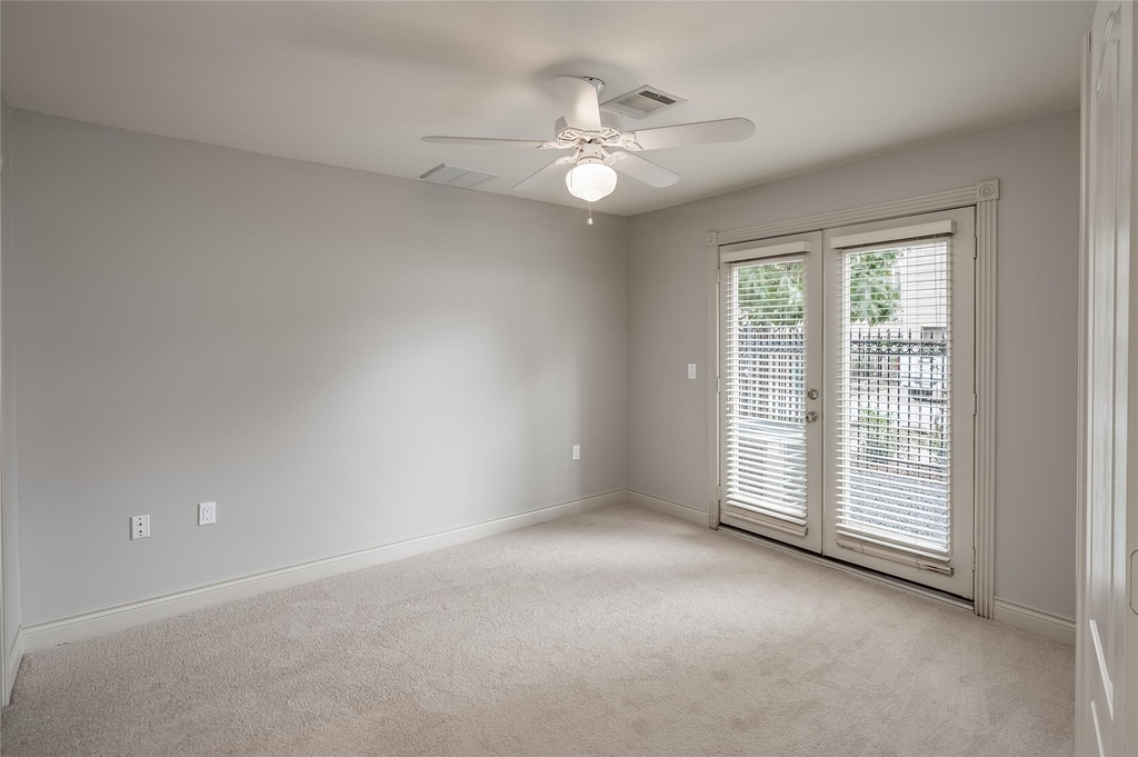 315 Sandman Street - Photo 41