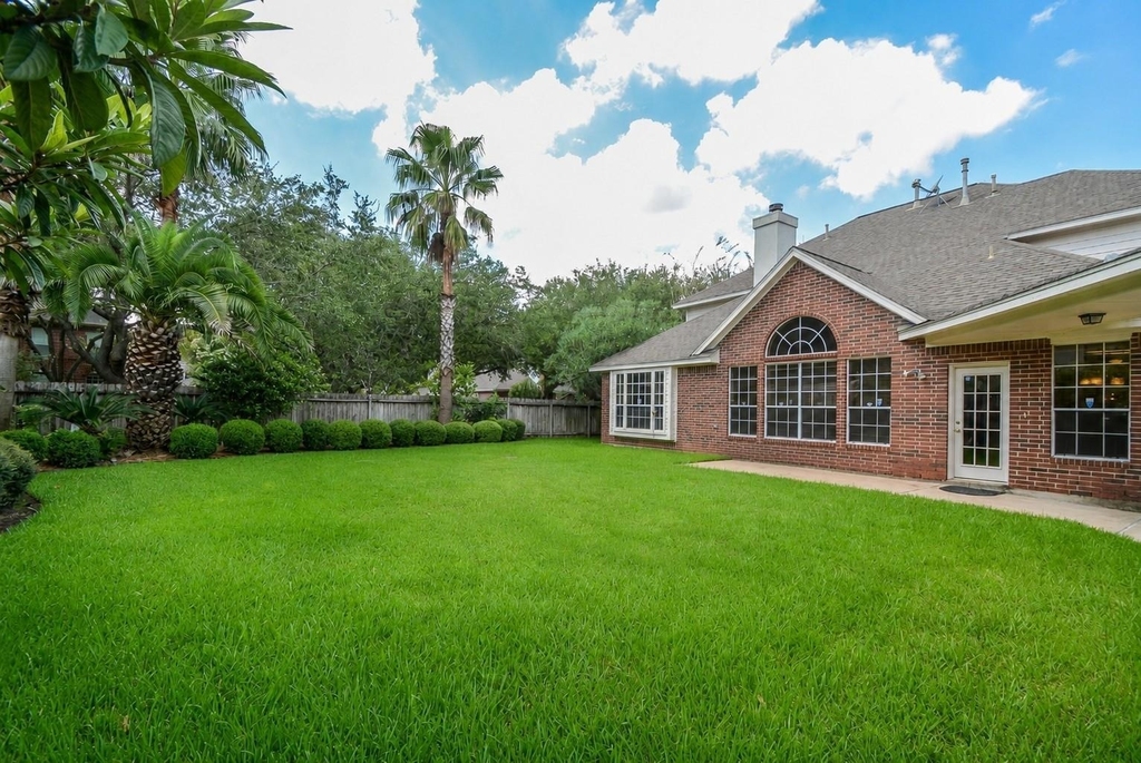 17415 Fountainview Circle - Photo 20