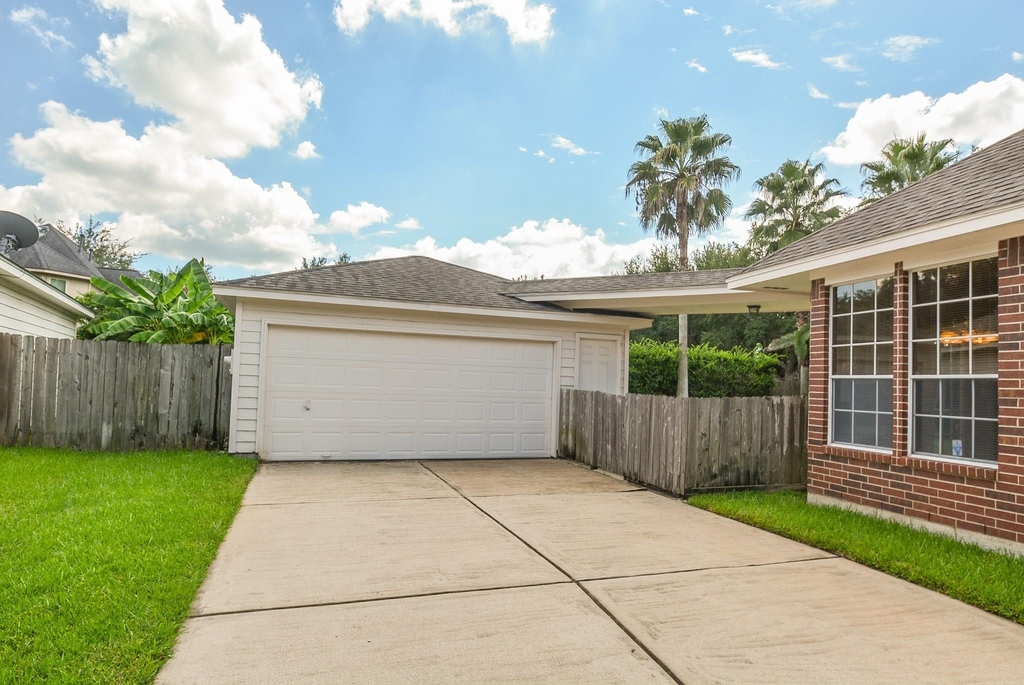 17415 Fountainview Circle - Photo 18