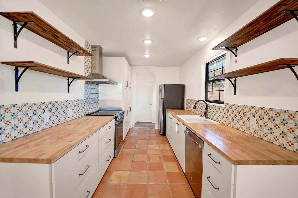 510 Parkview Boulevard - Photo 4