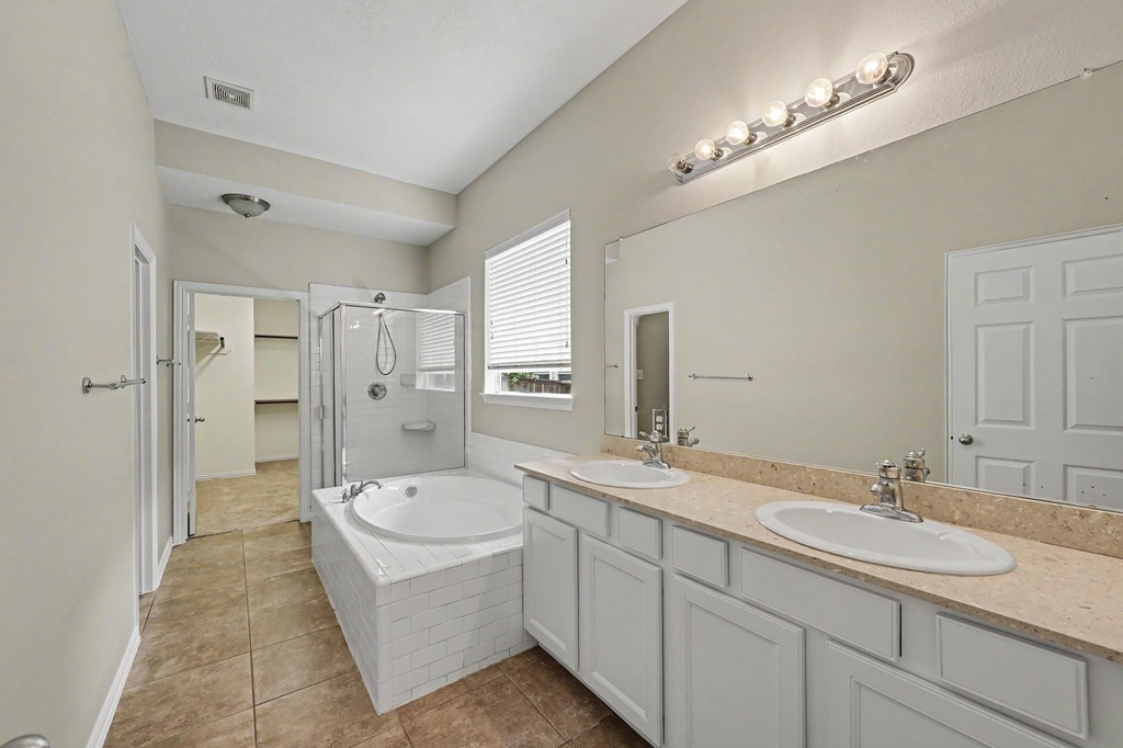 79 Chipwyck Way - Photo 10