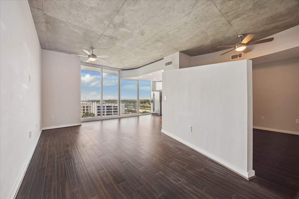 5925 Almeda Road - Photo 2