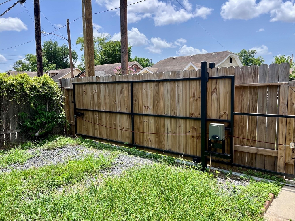 1119 Panama Street - Photo 31