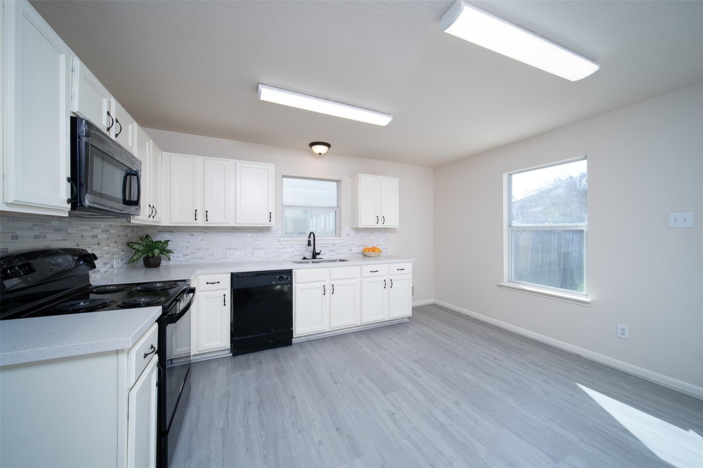 12934 Kingston Point Lane - Photo 7