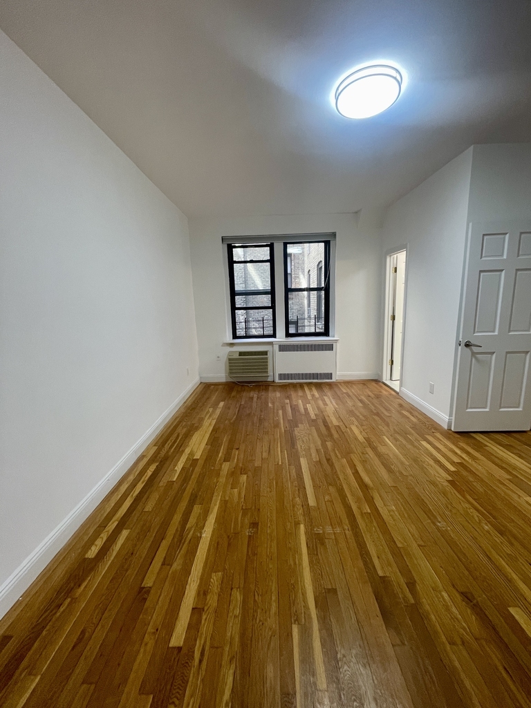 440 East 78th Street, 2D - Photo 9