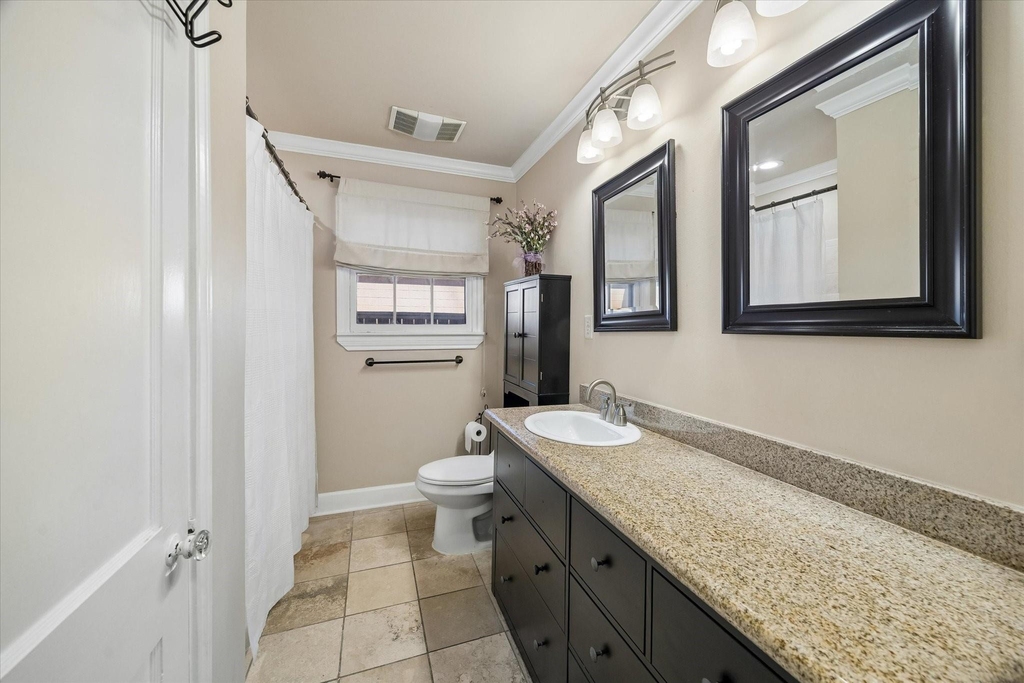 1221 Aurora Street - Photo 7