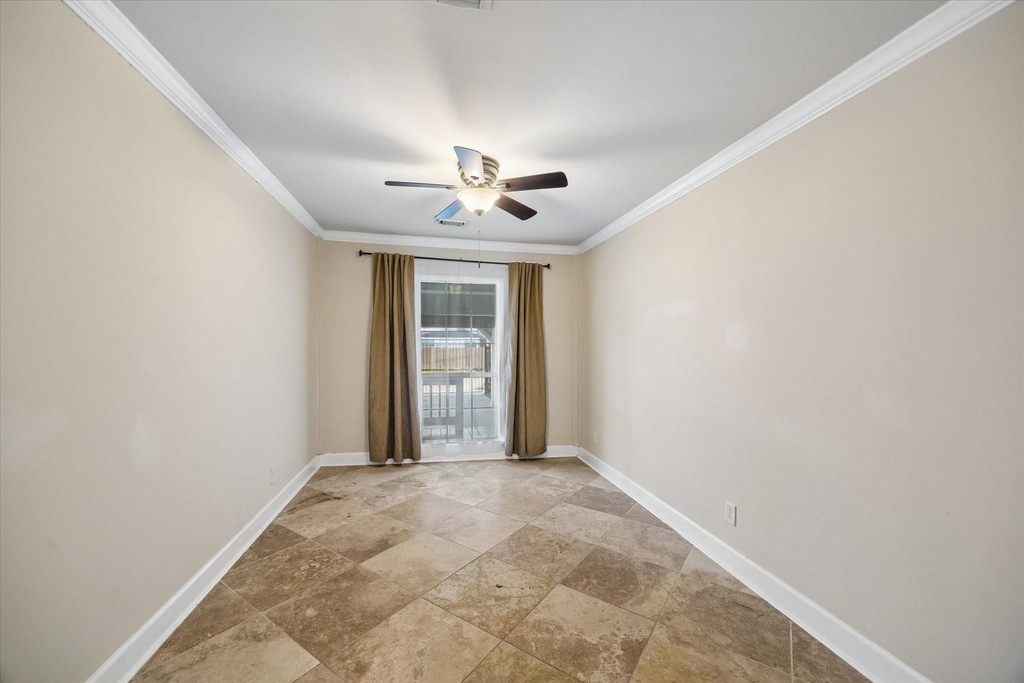 1221 Aurora Street - Photo 8