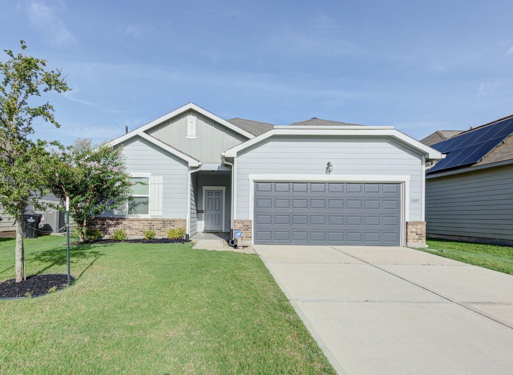 1005 Blue Beech Lane - Photo 0