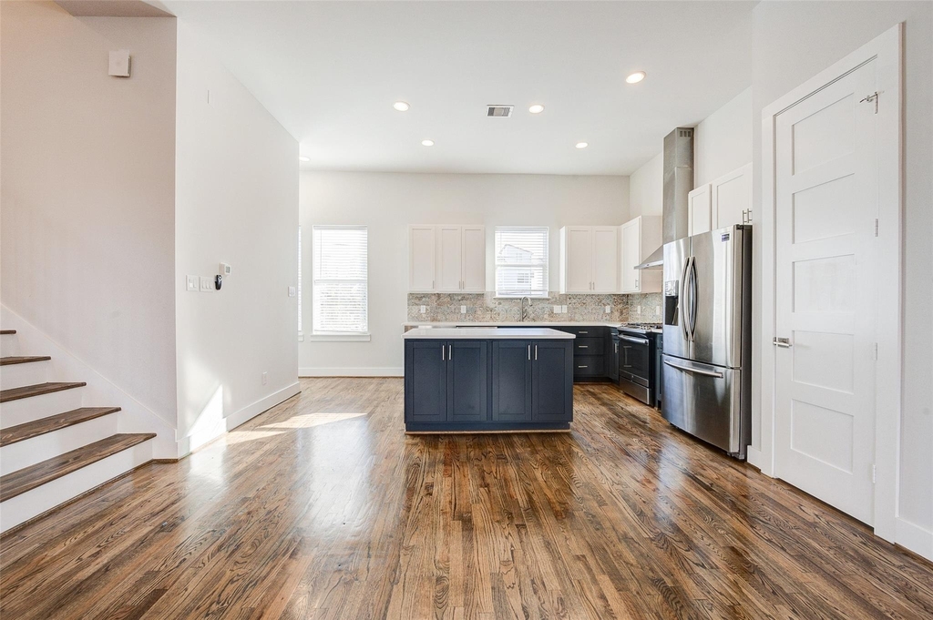 1603 Colorado Street - Photo 10