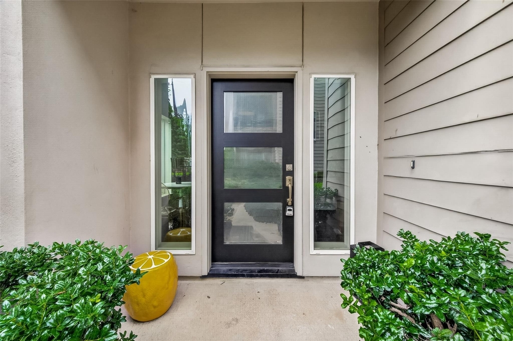 1604 Ovid Street - Photo 5