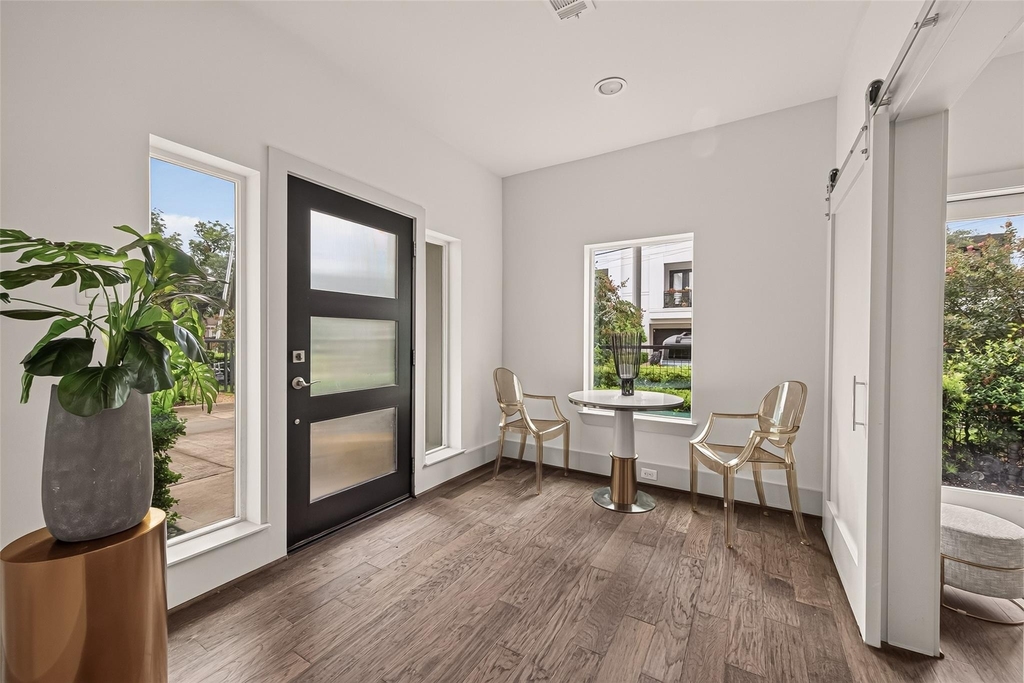 1604 Ovid Street - Photo 7