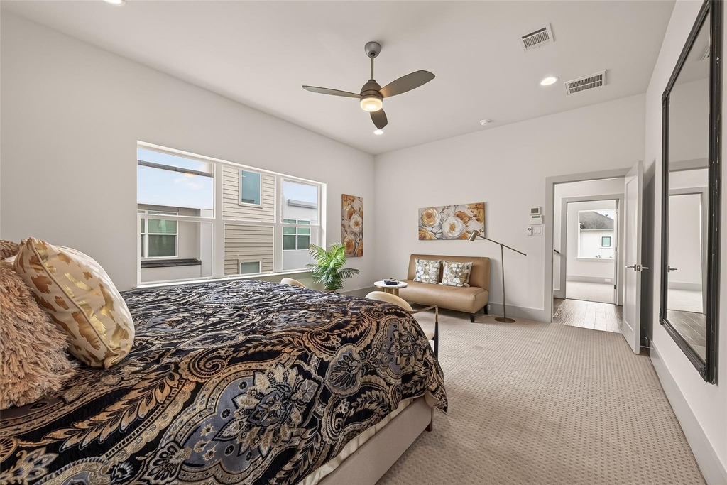 1604 Ovid Street - Photo 33