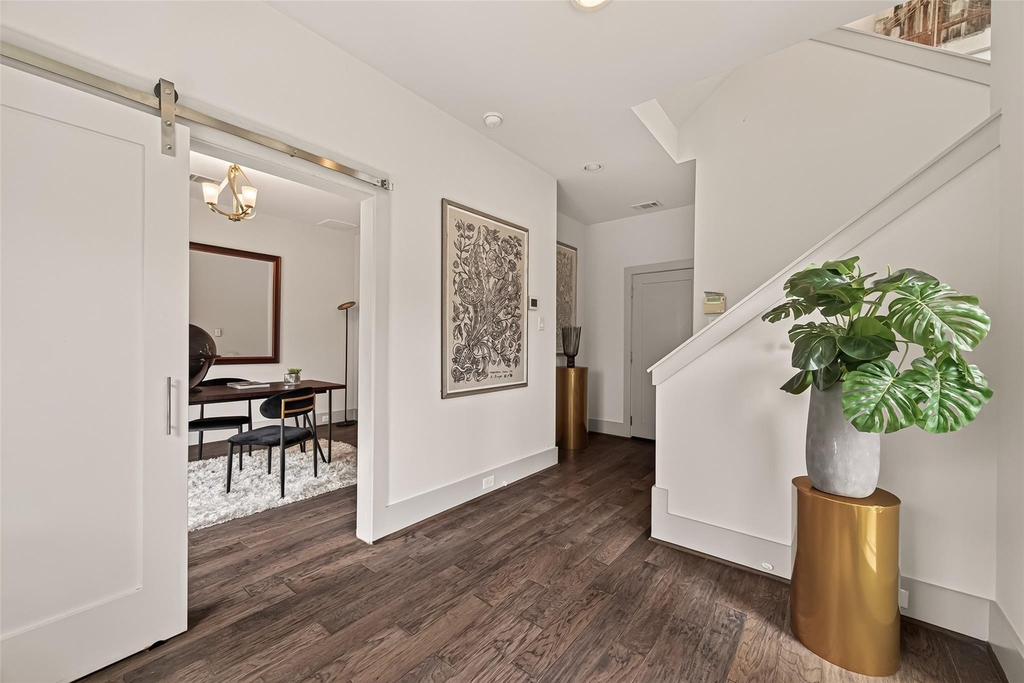 1604 Ovid Street - Photo 6