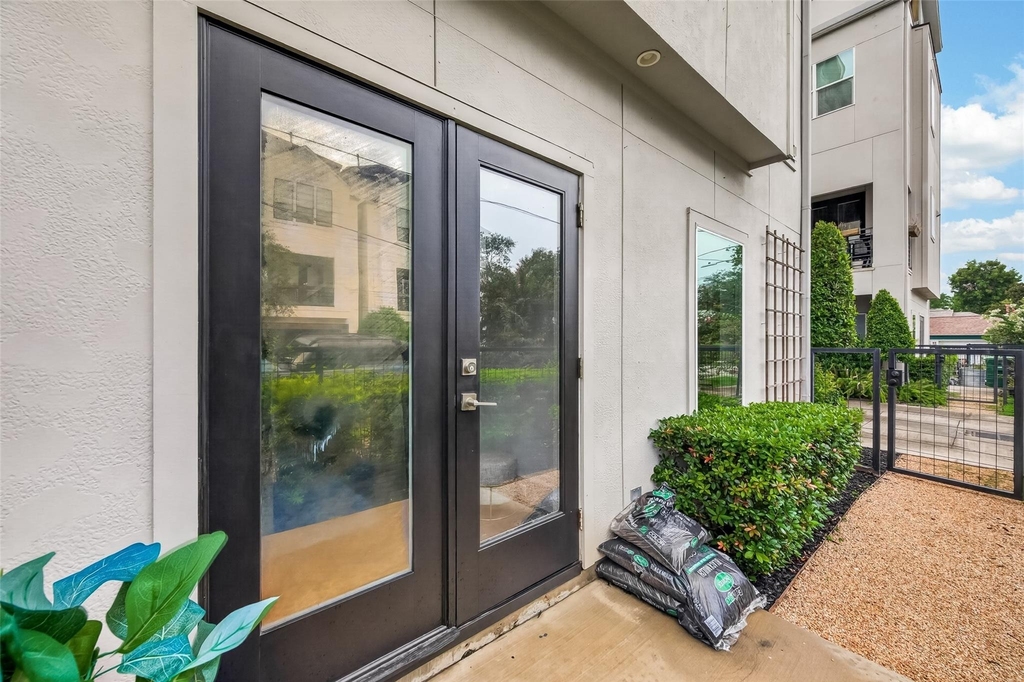1604 Ovid Street - Photo 45