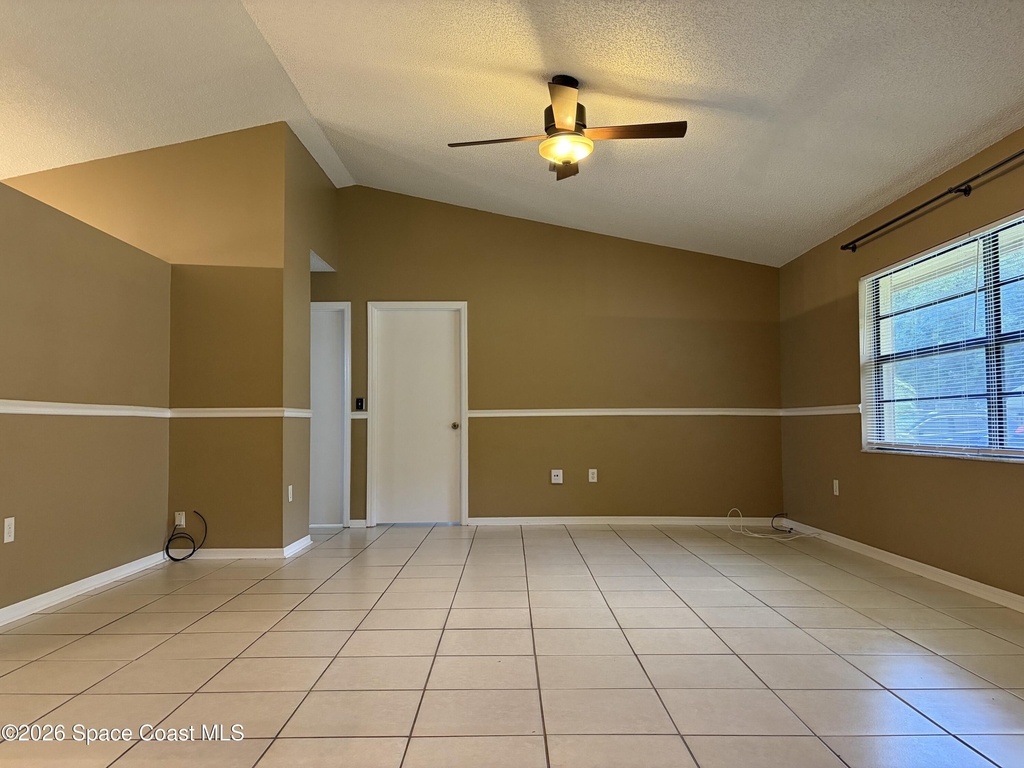 834 Croton Road - Photo 5