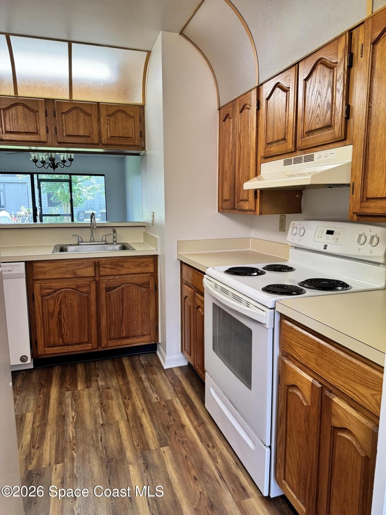 1735 Harrison Street - Photo 7