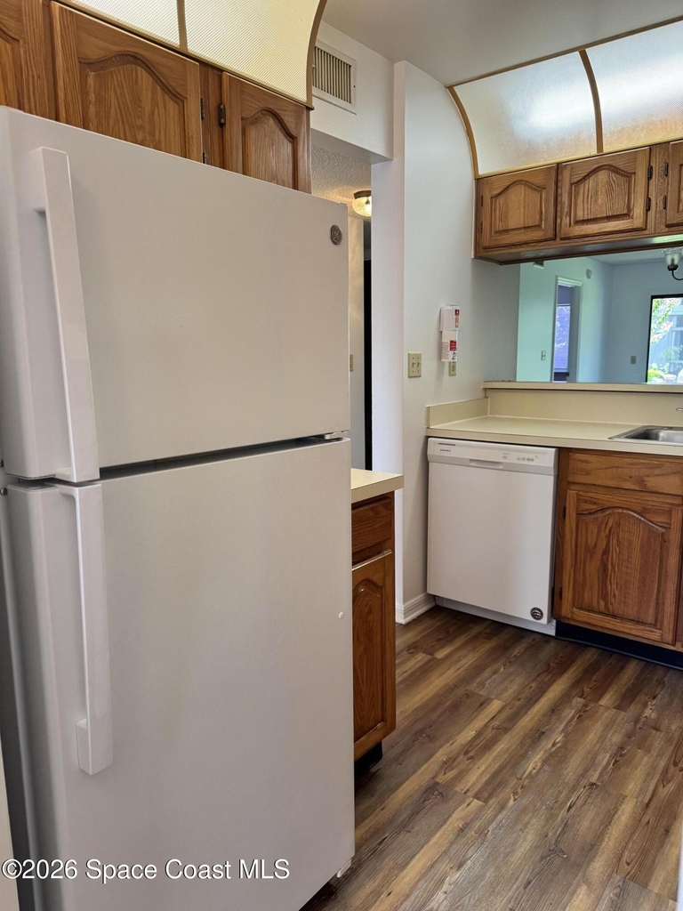 1735 Harrison Street - Photo 10