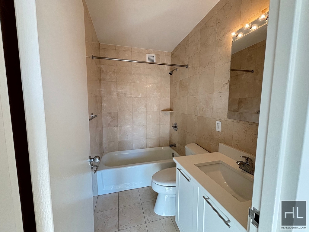 West 87th Street - Photo 10