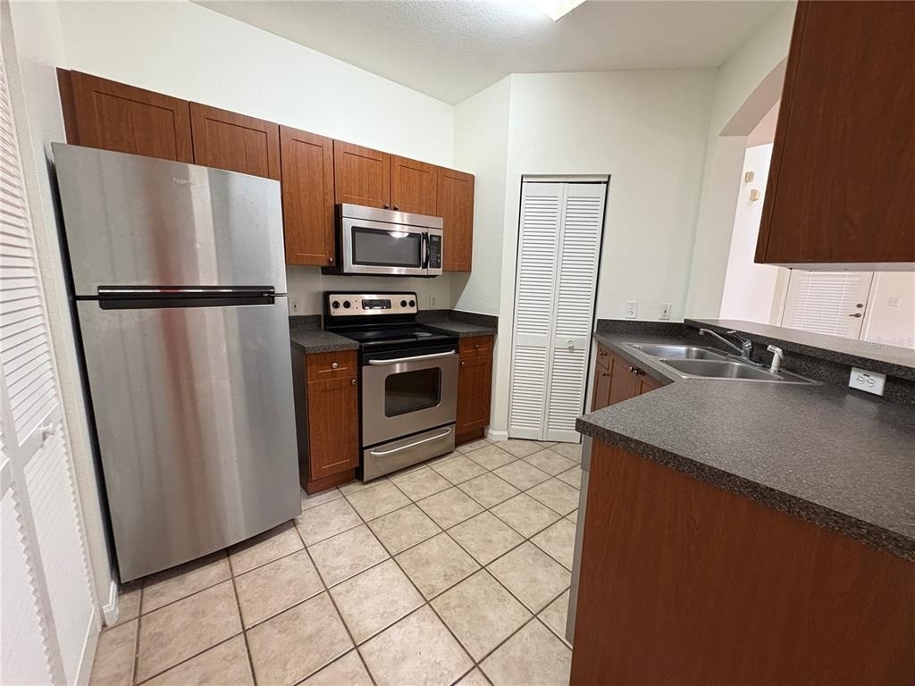 2277 Chianti Place - Photo 8