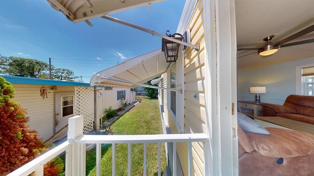 10728 Poplar Street Ne - Photo 5