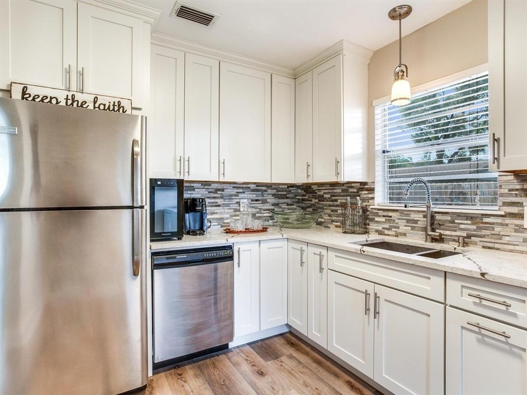 221 N Clearview Avenue - Photo 8