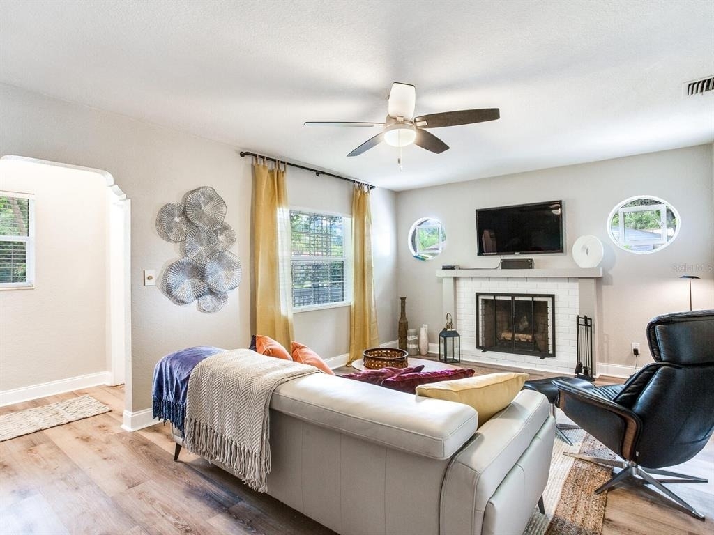 221 N Clearview Avenue - Photo 14
