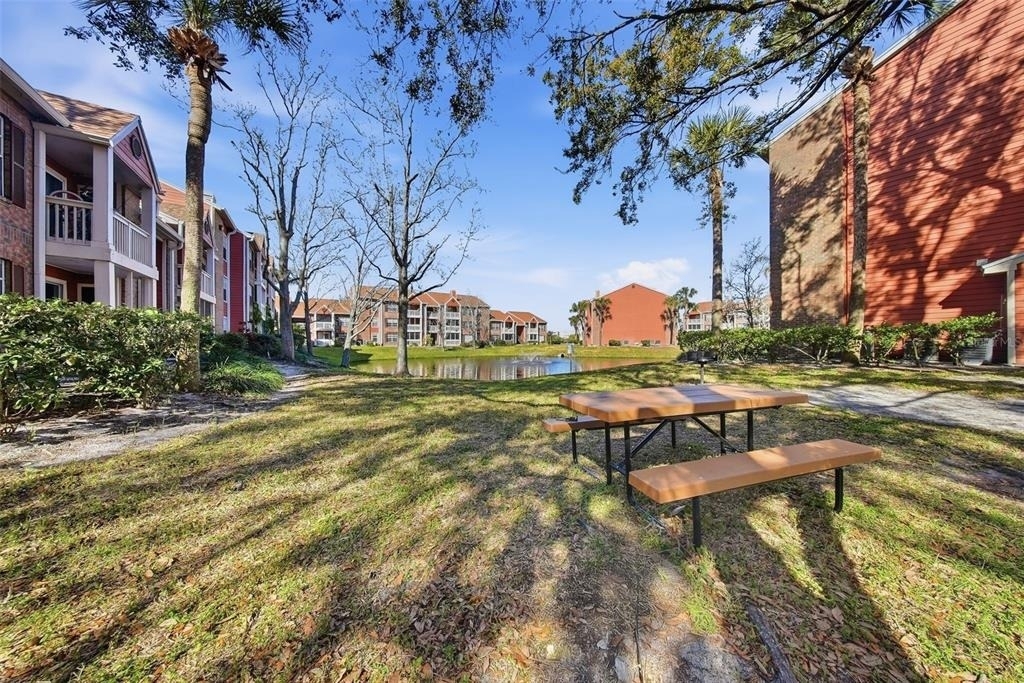 10200 Gandy Boulevard N - Photo 16