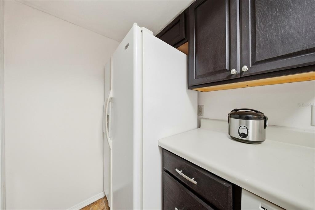 10200 Gandy Boulevard N - Photo 6