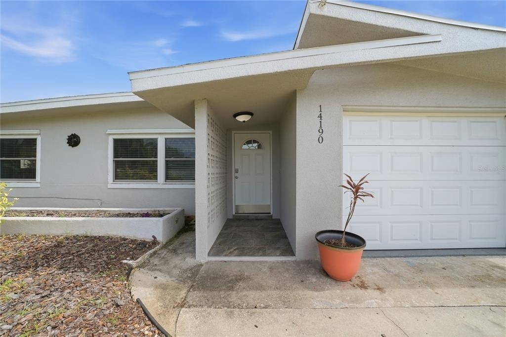 14190 Page Avenue - Photo 3