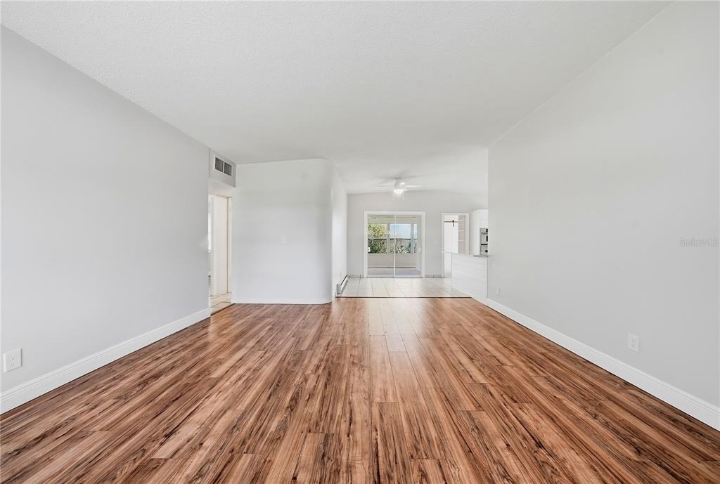 14190 Page Avenue - Photo 8