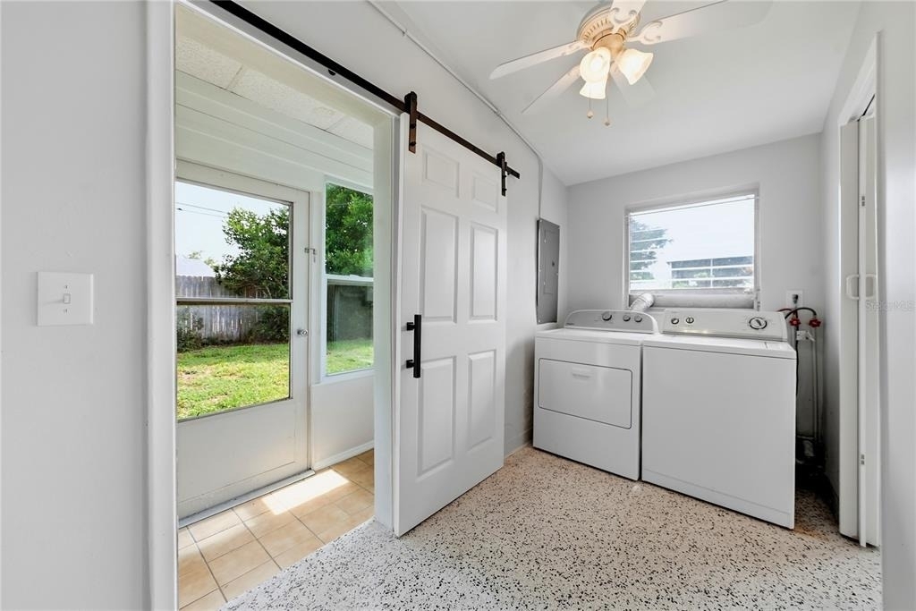 14190 Page Avenue - Photo 22