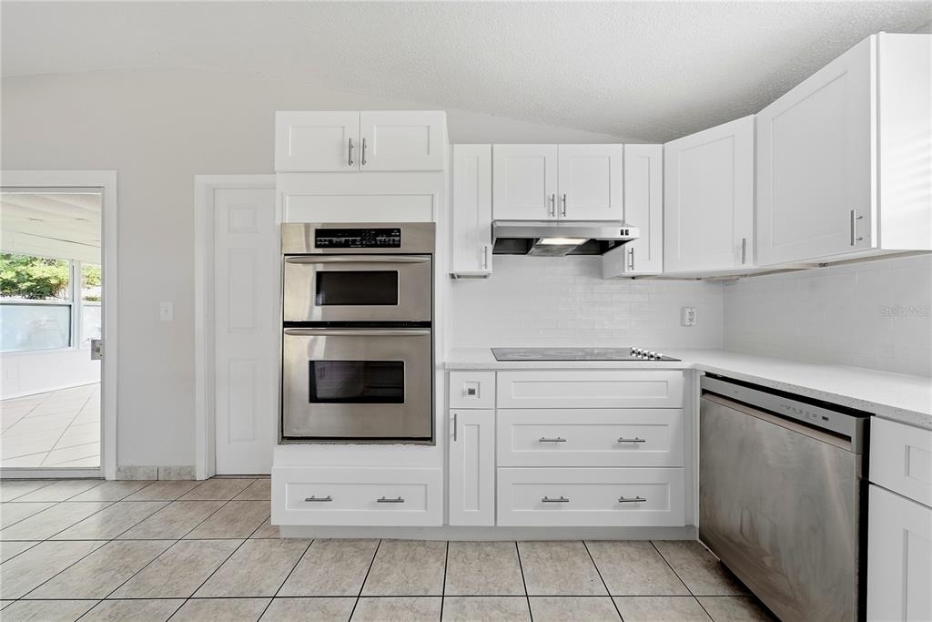 14190 Page Avenue - Photo 12