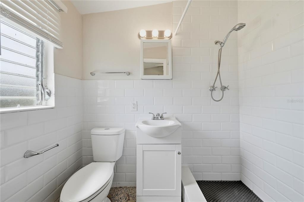 14190 Page Avenue - Photo 19