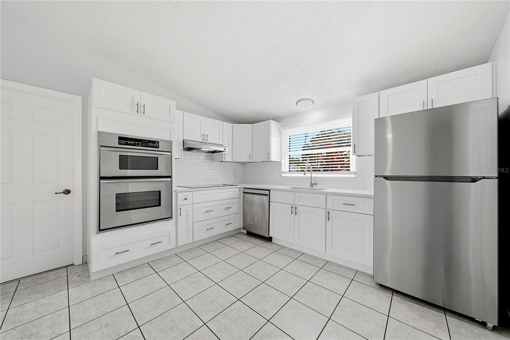 14190 Page Avenue - Photo 10