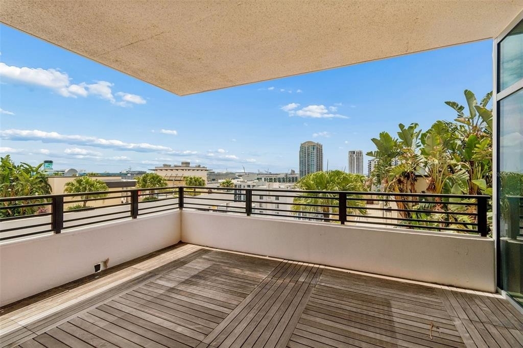 1120 E Kennedy Boulevard W - Photo 23