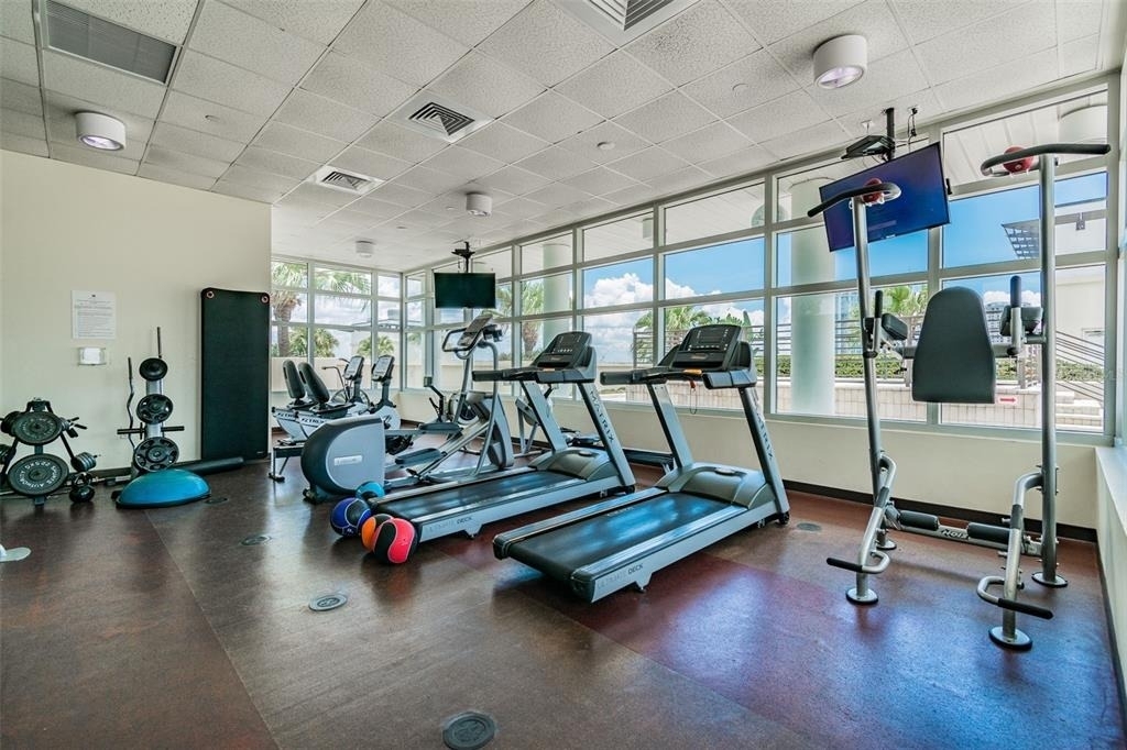 1120 E Kennedy Boulevard W - Photo 31