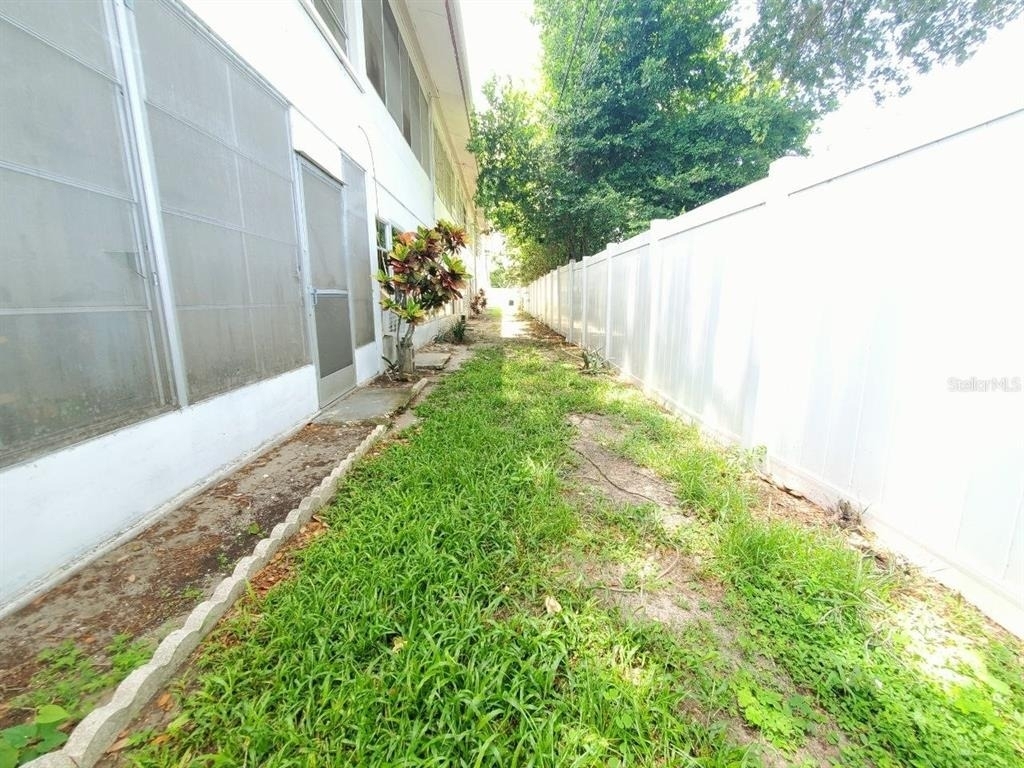 2344 Shelley Street - Photo 18