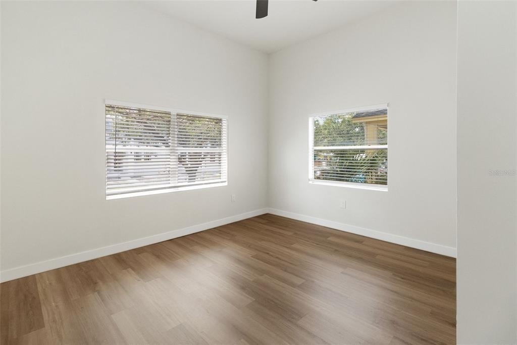 2329 W Beach Street - Photo 29